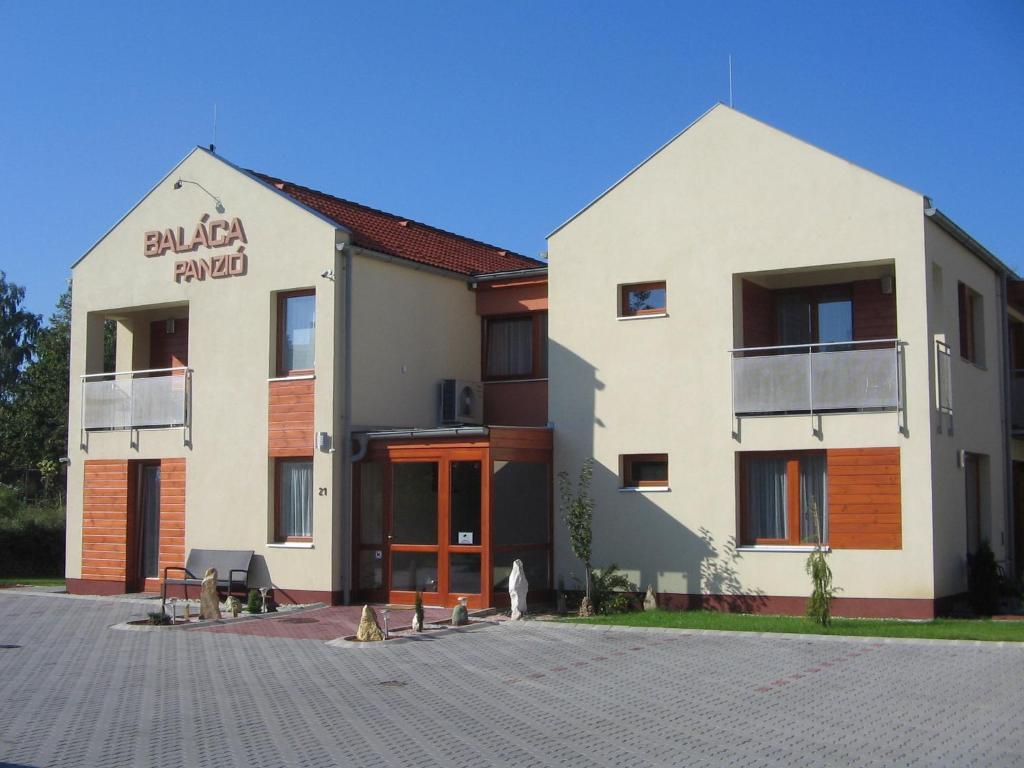 Balaca Panzio Veszprem Ngoại thất bức ảnh
